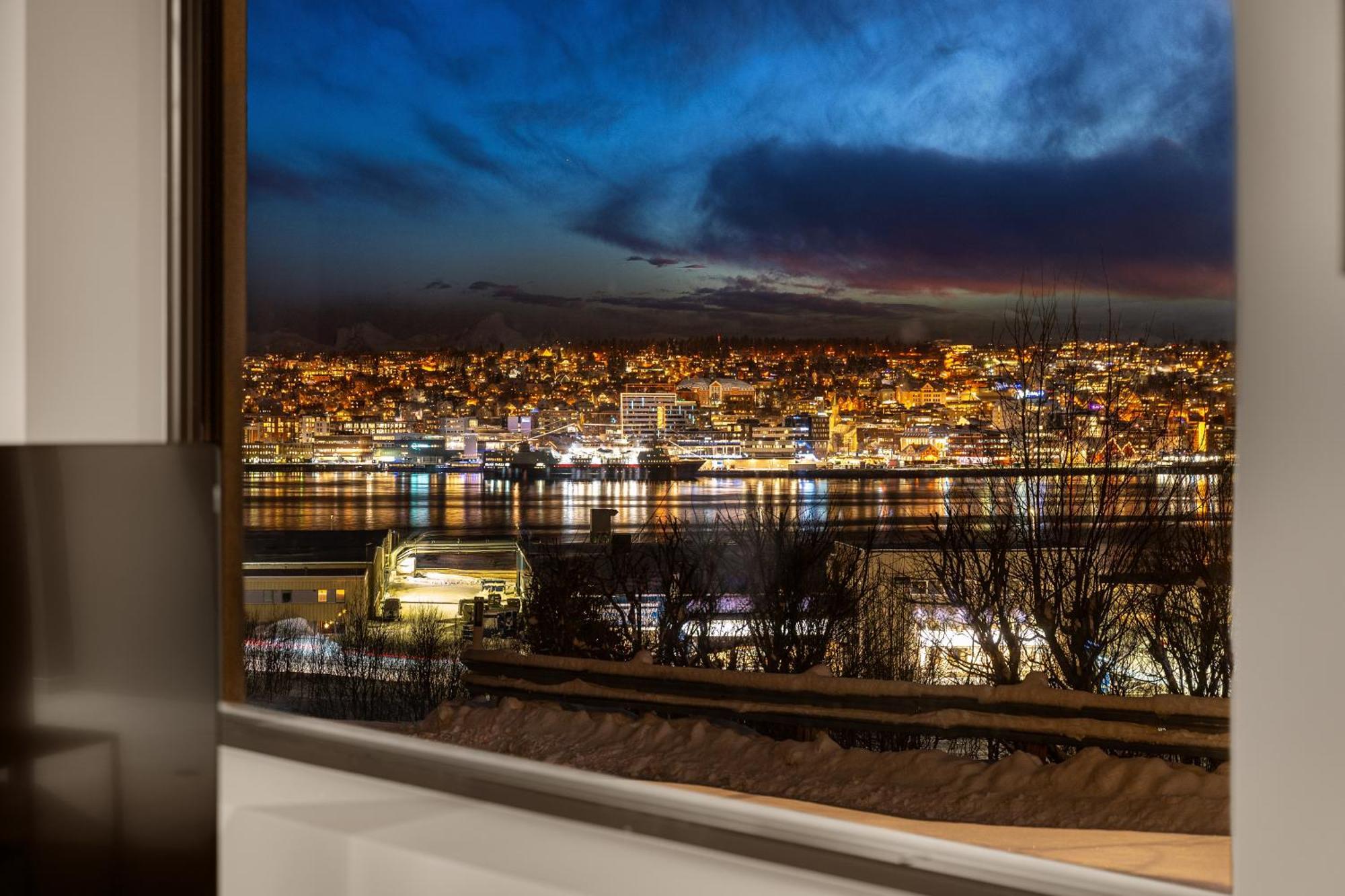 Arctic Homes - The View ทรอมโซ ภายนอก รูปภาพ