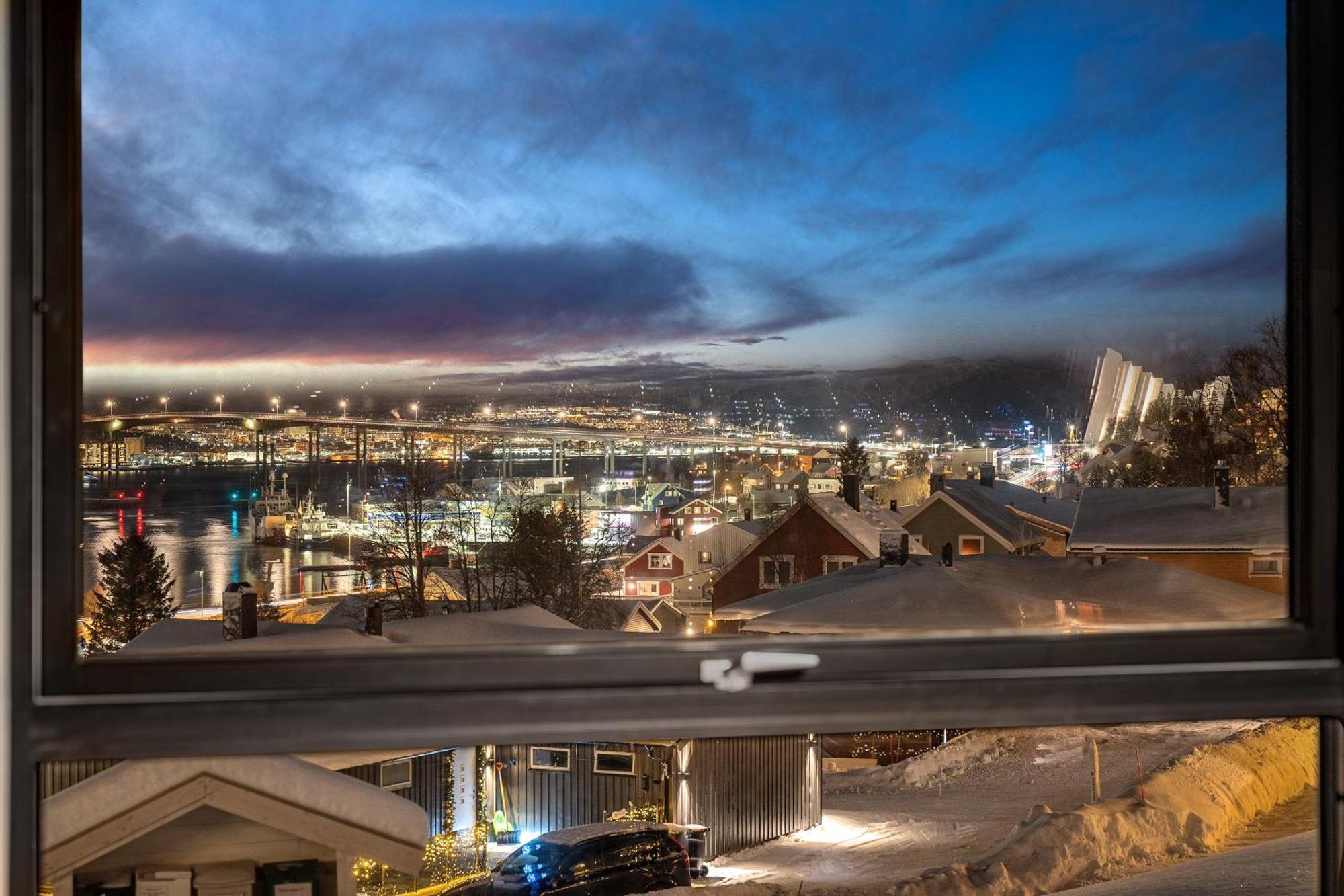 Arctic Homes - The View ทรอมโซ ภายนอก รูปภาพ